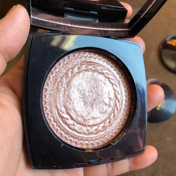 Chanel Eclat Magnetique De Chanel Highlighter Metal Peach EUC - Picture 9 of 10